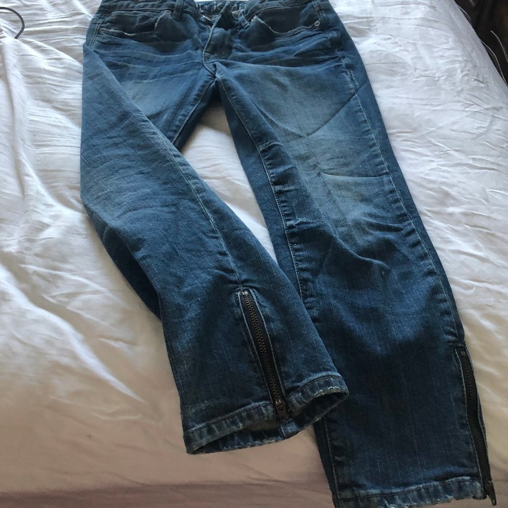 Calvin Klein Cropped Jeans